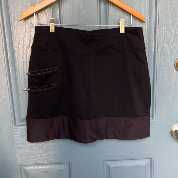 Athleta Tee Time Skort - Picture 4 of 15